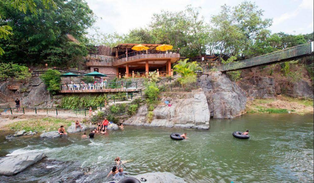 Jarabacoa River Club & Resort Екстериор снимка